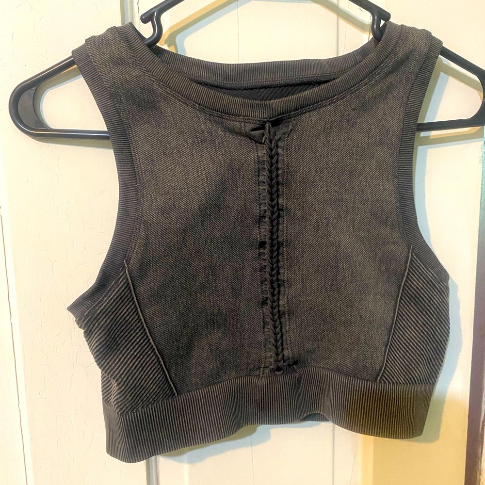 OFFLINE BY AERIE CHARCOAL RECHARGE LEAST SUPPORT SPORTS TOP RIBBED SIZE MD